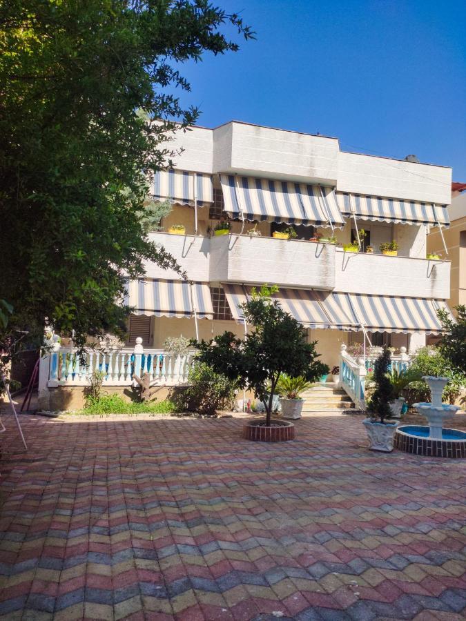 ホテル Vila Cikaj ドゥラス エクステリア 写真